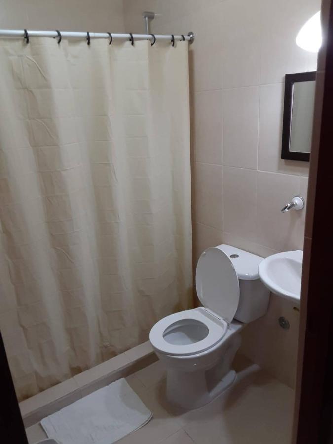 Pista Q Hostel And Apartments Ораниестад Екстериор снимка