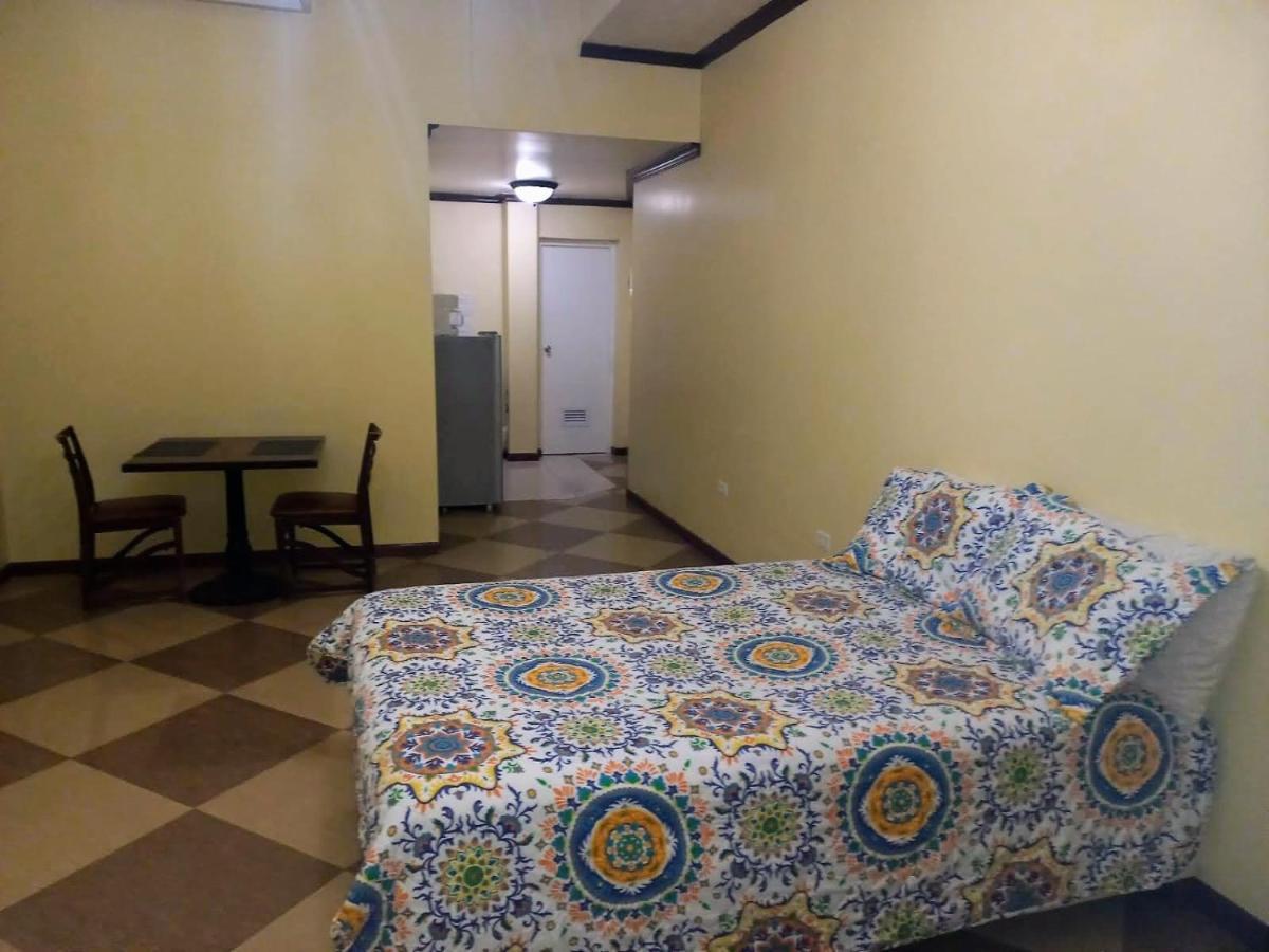 Pista Q Hostel And Apartments Ораниестад Екстериор снимка