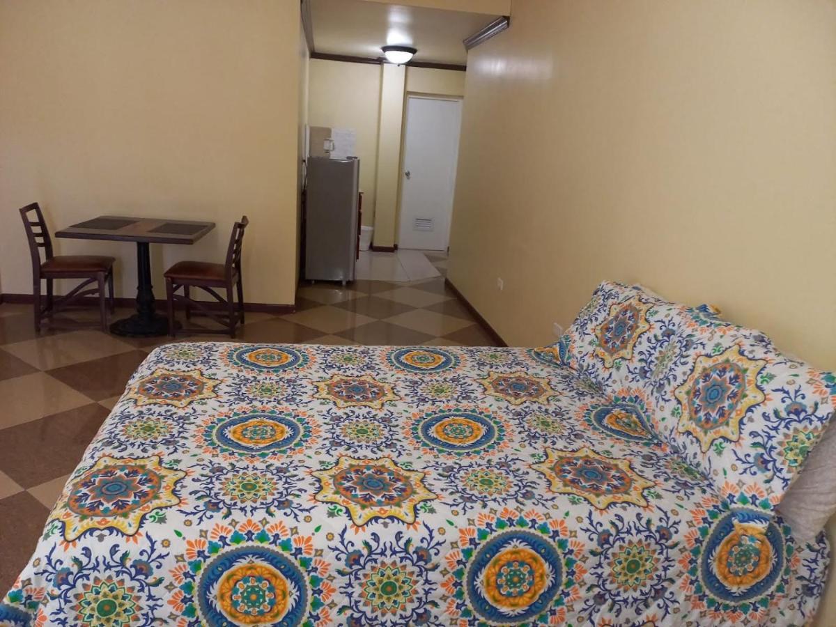 Pista Q Hostel And Apartments Ораниестад Екстериор снимка